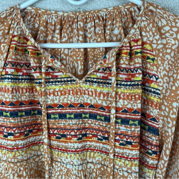 Gorgeous embroidered smocked tunic with muted oranges Large - Picture 11 of 16
